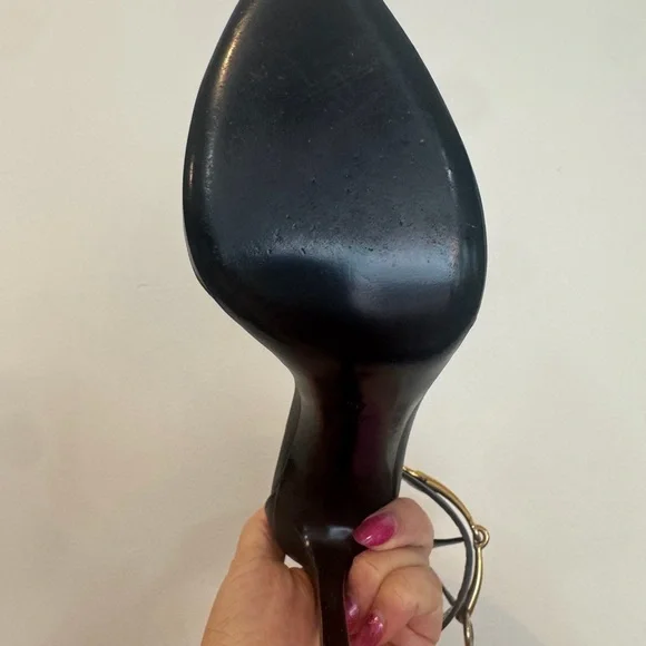 Authentic Like New - Gucci Lifford Ursula Heels in Black with Horsebit Straps - Picture 6 of 11